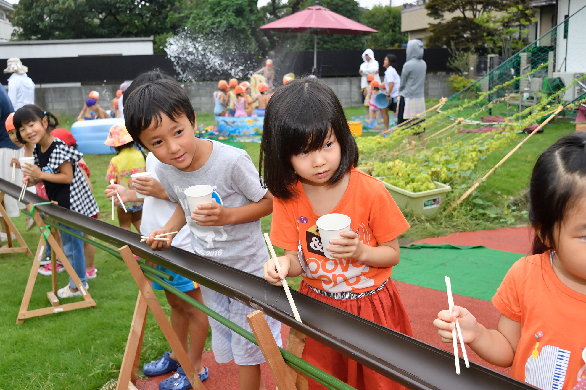 サマープログラム対象の年齢（2才～小学生低学年）